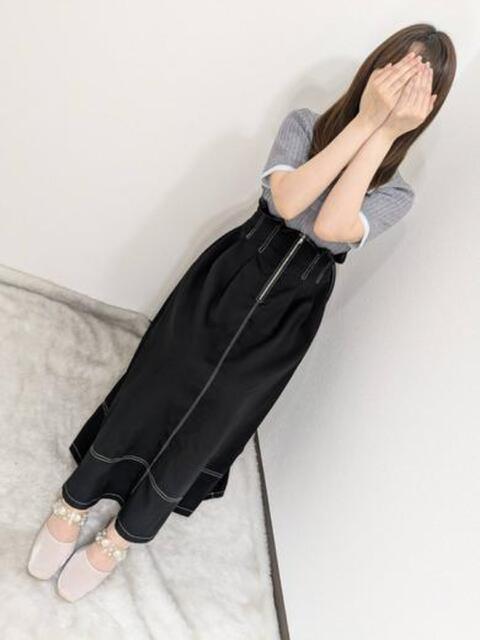 りり 池袋しろパラ(ホテヘル(手コキ・オナクラ))