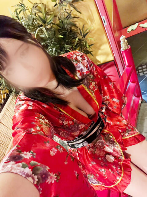 あかり 紅(くれない)（セクキャバ）