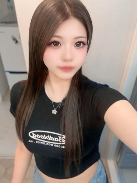 えみり デリヘルラボ・クレージュ(デリヘル)