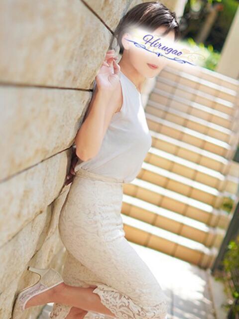 真奈 昼顔妻 五反田店（人妻系デリヘル）