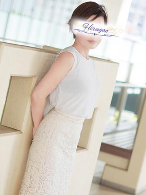 真奈 昼顔妻 五反田店（人妻系デリヘル）