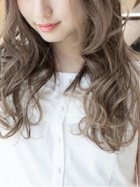 雫 SHANGRILA(シャングリラ)(高級デリヘル)