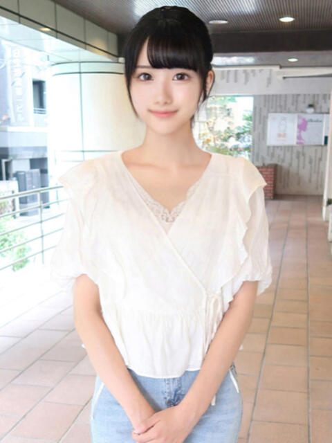 なみ★規格外圧倒的美少女★ 現役女子大生コレクション(デリヘル)