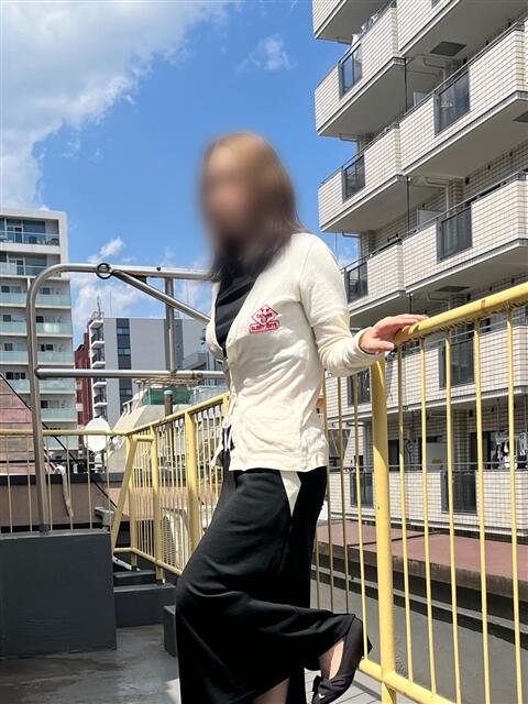 新田 ゆい 熟女パラダイス池袋店(カサブランカグループ)(人妻熟女デリへル)