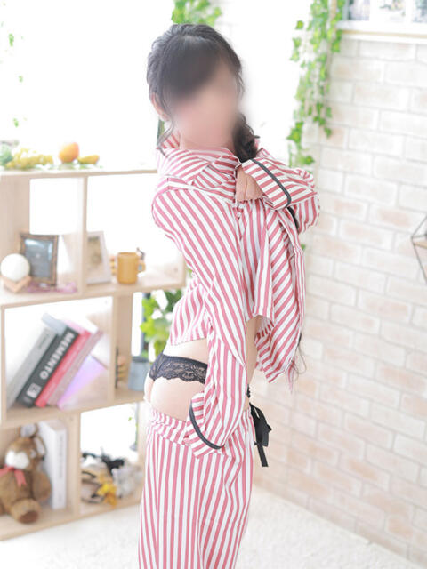 なこ リッチドールフェミニン（ファッションヘルス）