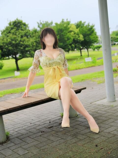 釣賀 まひろ こあくまな熟女たち伊勢崎店（KOAKUMAグループ）（人妻・熟女デリヘル）