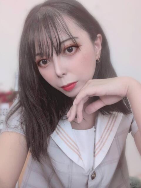 マリ(恥ずかしがり屋のドM) ペロ×2キャンディ(デリヘル)