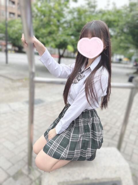 体験入店ももあ『激かわ経験浅め！卒業したて18歳美少女！』 錦糸町派遣型JKリフレガチあい（派遣リフレ）
