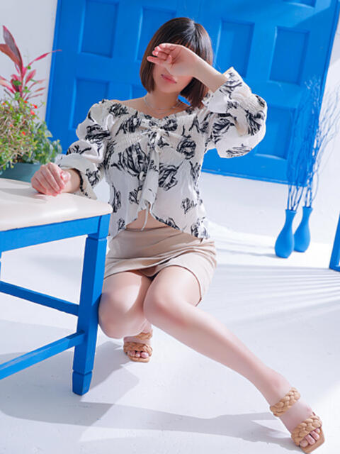 山下 りつ HANA-okinawa-（人妻系デリヘル）