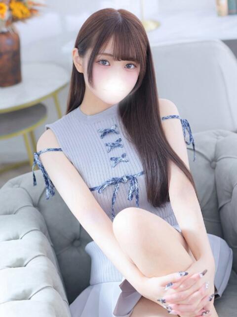 りこ★天然爆乳ロリカワ18歳★ S級素人清楚系デリヘル chloe（デリヘル）