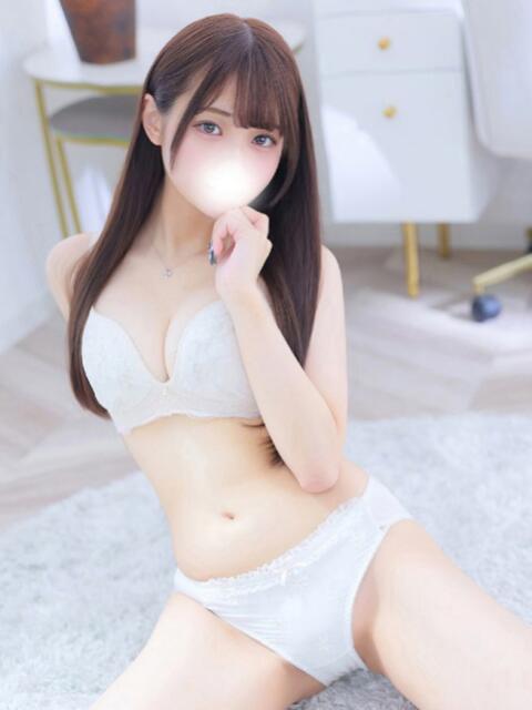 りこ★天然爆乳ロリカワ18歳★ Chloe五反田本店　S級素人清楚系デリヘル（デリヘル）