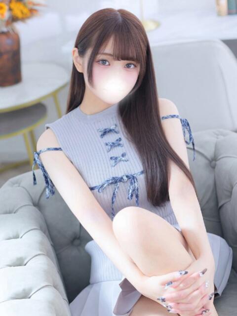 りこ★天然爆乳ロリカワ18歳★ Chloe五反田本店　S級素人清楚系デリヘル（デリヘル）