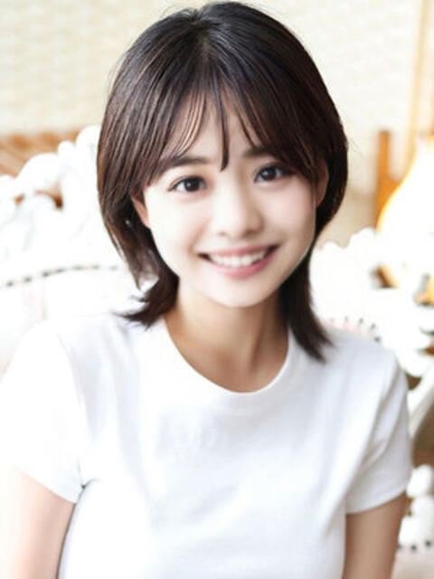 綾部りり 断りきれない美人マッサージ嬢たち（デリヘル＆エステ）