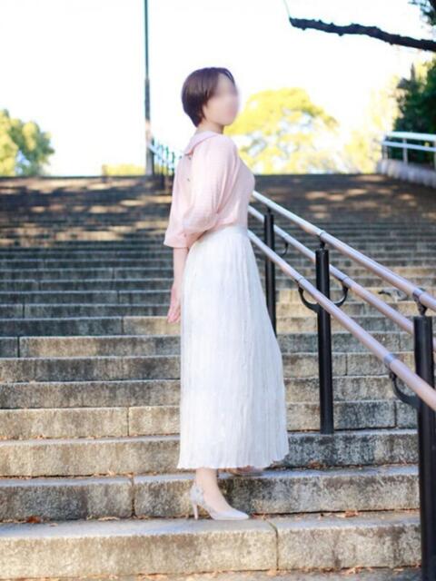 遠山 あい こあくまな熟女たち 上野・御徒町店 (KOAKUMAグループ)（人妻・熟女デリヘル）