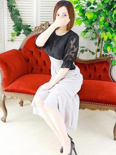 菜々子（ななこ） 人妻の蜜（人妻系デリヘル）