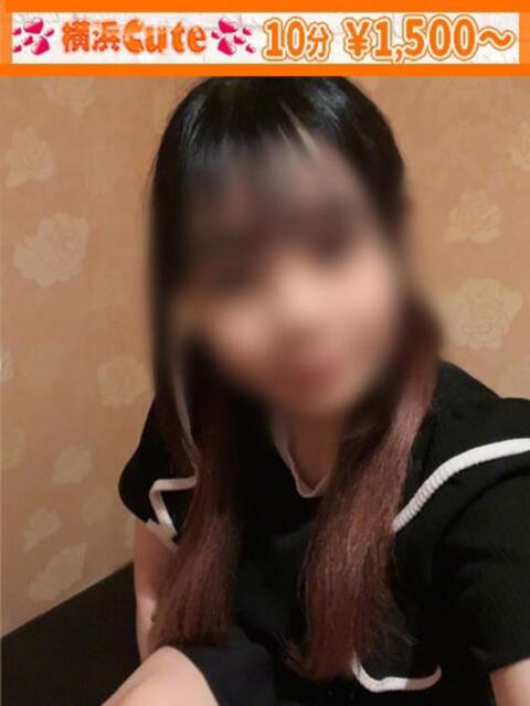 えみり 横浜Cute（店舗型オナクラ＆手コキ専門店）