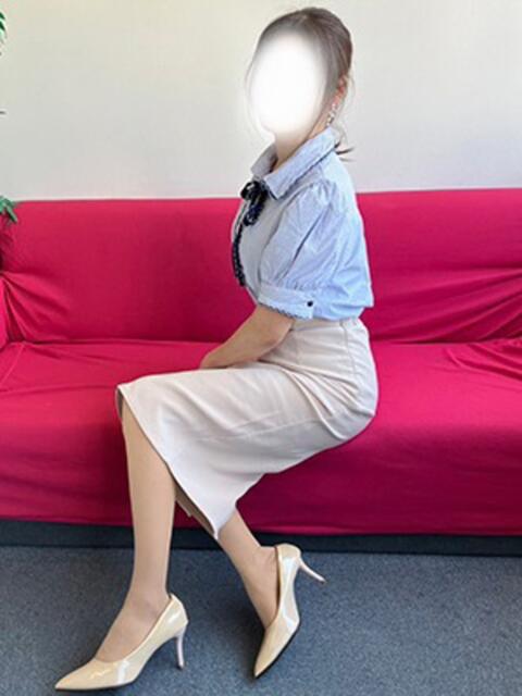 ゆりの 大阪ミナミ人妻援護会（人妻系デリヘル）