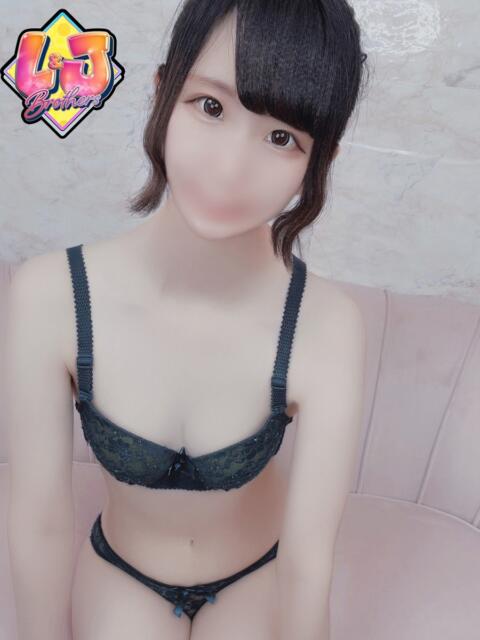 しりか 微乳で美乳なアイドル L＆Jブラザーズ（デリヘル）
