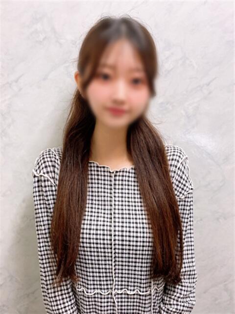 まりえ 渋谷くいーんず（素人専門ホテヘル＆デリヘル）