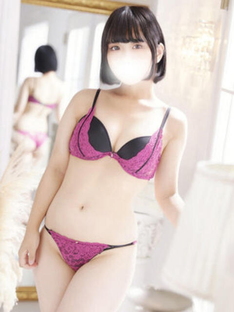 中村るるか 全裸革命orおもいっきり痴漢電車（ホテヘル）