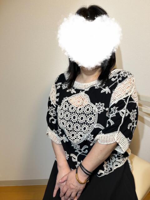 ひろこ 美妻川越~熟女との時間~(熟女デリヘル)