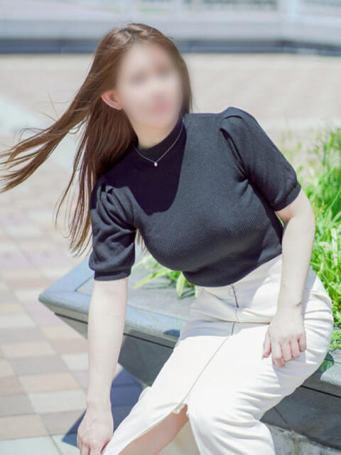 りりか 奥鉄オクテツ大阪（駅待ち合わせ型人妻デリヘル）