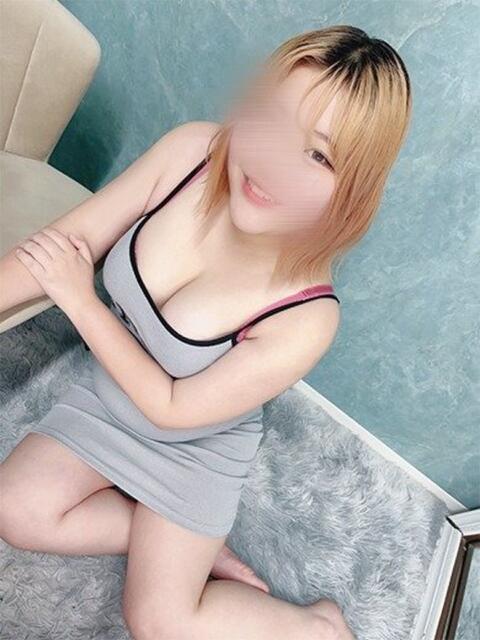 かな♡現役学生の完全業界未経験♡ ぴゅあぱい熊本♡ぽちゃかわ巨乳専門♡誠実すぎる風俗♡返金保証店♡(ぽっちゃりデリヘル)