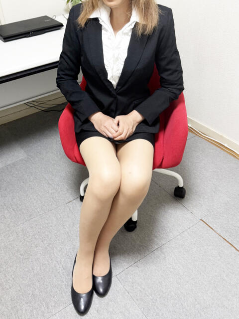 なつみ 幕張OLの秘密（デリヘル）