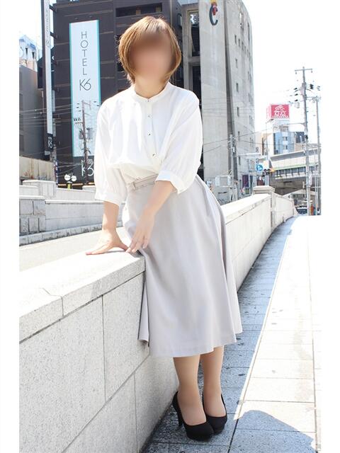 みさ 奥鉄オクテツ大阪（駅待ち合わせ型人妻デリヘル）