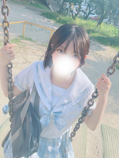 きらら 学校帰りの妹に手コキしてもらった件 谷九(オナクラ)