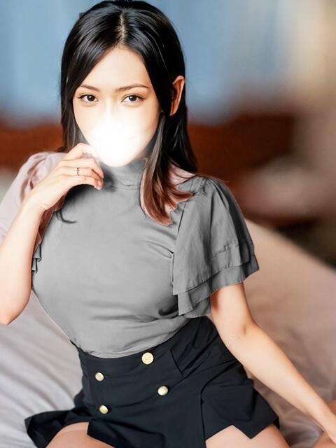 りいな 恋するいん乱若妻(人妻系デリヘル)