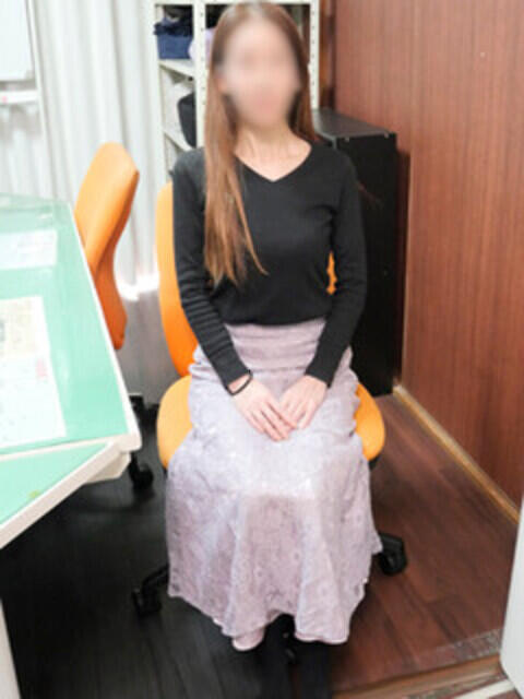 沢木 誘惑マル秘ミセス（人妻デリヘル）