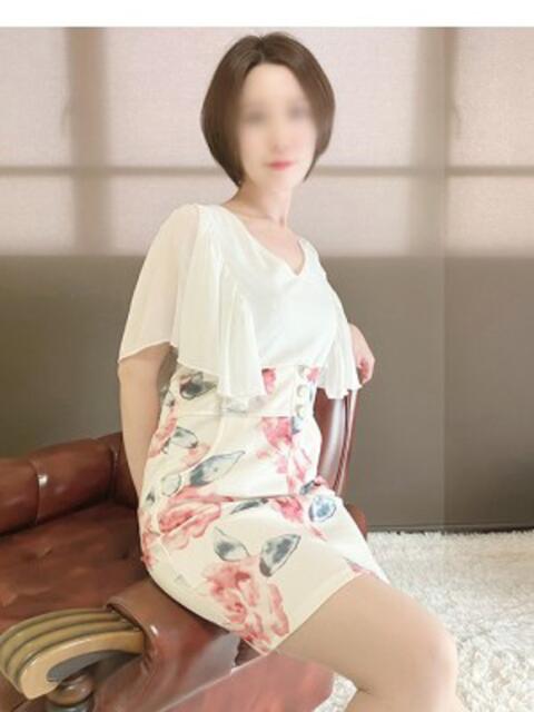 柊ゆきな ママとお姉さん鶯谷（近親相姦系官能デリヘル）