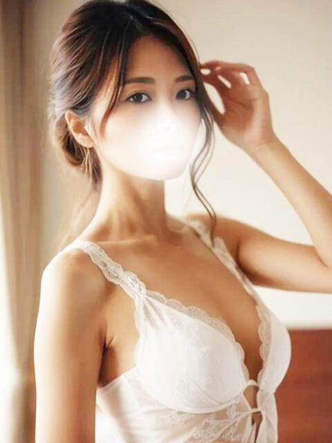 佐倉ひかる ド淫乱セレブ妻(人妻系デリヘル)