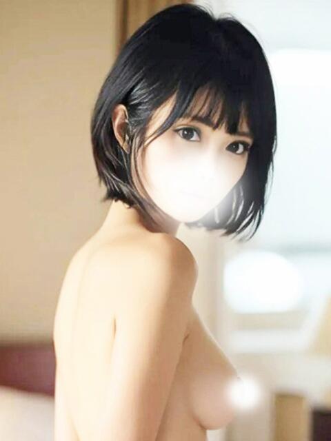 大神すずめ ド淫乱セレブ妻（人妻系デリヘル）