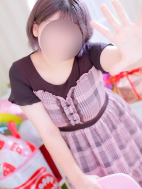 しずく☆20歳超可愛い甘えん坊 PREMIUM萌え可愛いチョコレート~全てのステージで感動の体験を~(デリヘル)