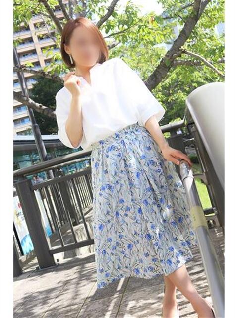 らな 奥鉄オクテツ東京店(デリヘル市場)(駅待ち合わせ型人妻デリヘル)