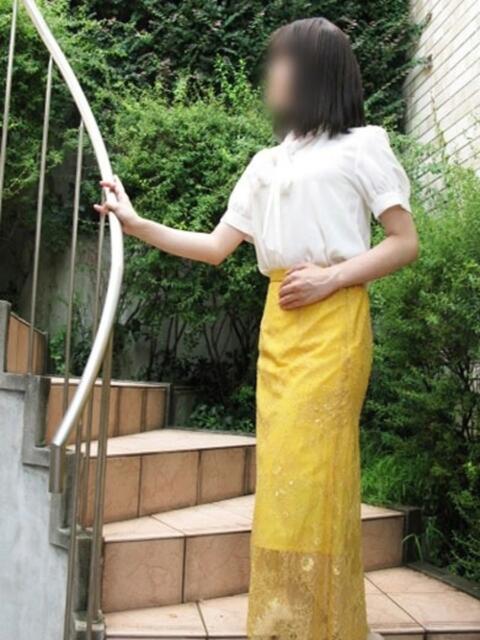 りんか CLASSY(クラッシー).神戸(待ち合わせ型人妻・淑女デリヘル)