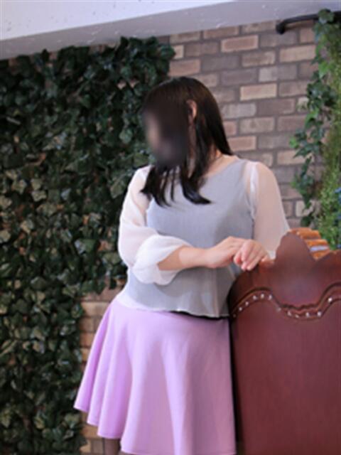 れな 奥様電車（駅待ち合わせ型デリヘル）