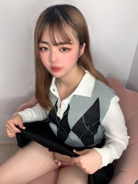 つむぎ とある風俗店♡やりすぎさーくる新宿大久保店♡で色んな無料オプションしてみました（デリヘル）