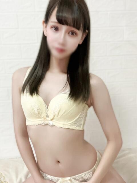 みれい とある風俗店♡やりすぎさーくる新宿大久保店♡で色んな無料オプションしてみました（デリヘル）