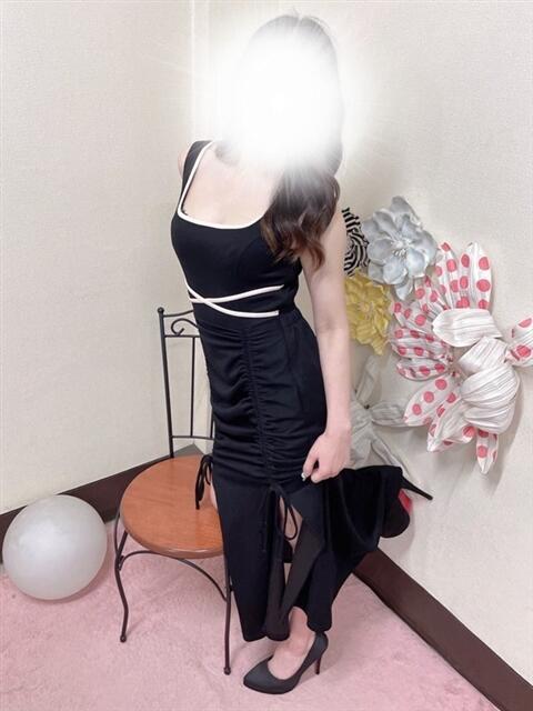 上林 人妻ザ・ベスト店～日本人専門～（人妻系デリヘル）