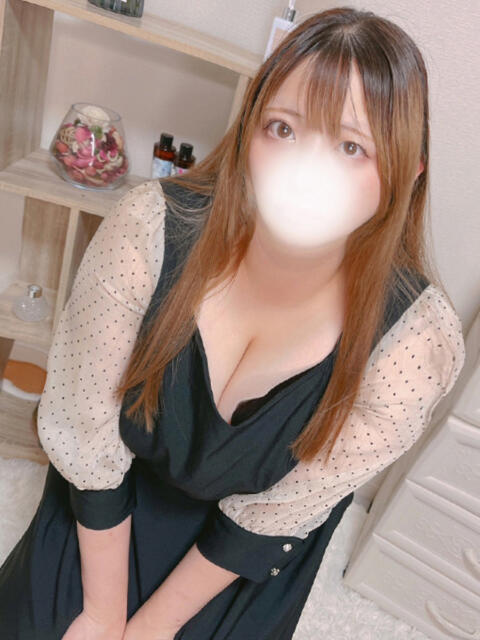 なぎさ 西船巨乳ぽっちゃり　乳神さま（デリヘル）