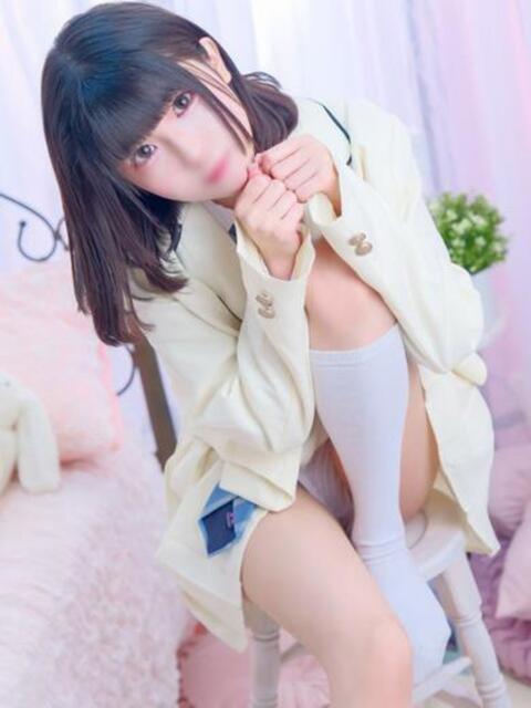 みう E+アイドルスクール新宿・歌舞伎町店(デリヘル)