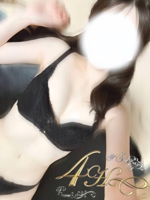 もも 高級アロマエステ&性感 ~4H~静岡店(風俗エステ)