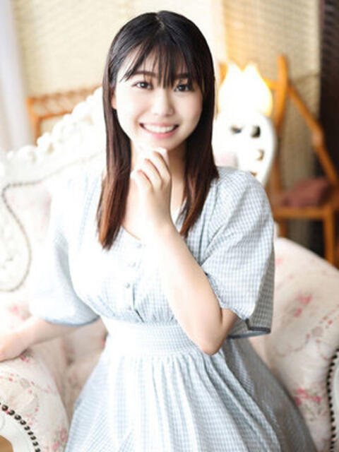 赤西さゆり 断りきれない美人マッサージ嬢たち（デリヘル＆エステ）