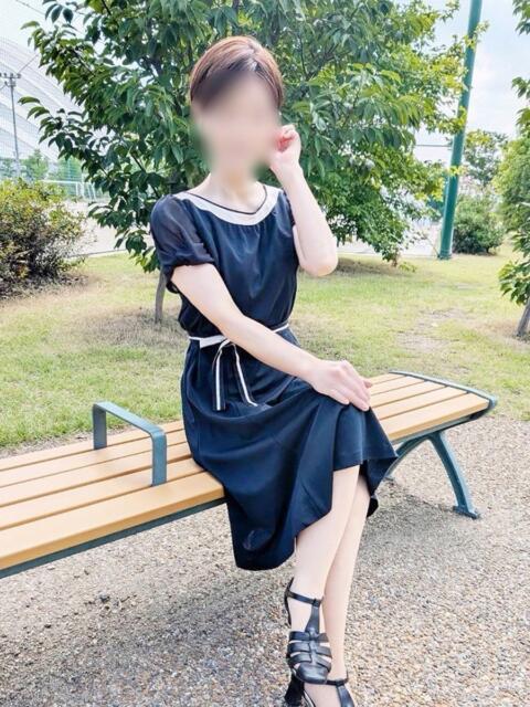 あき 奥様鉄道69 岡山店（駅待ち合わせ型人妻デリヘル）