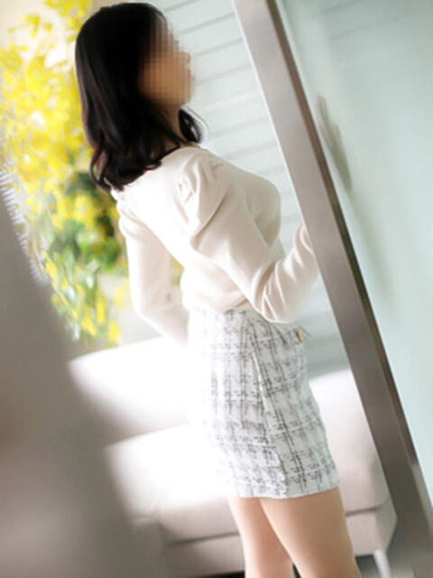 朱李(しゅり) 人妻出逢い会 百合の園 山の手本店(人妻系デリヘル)