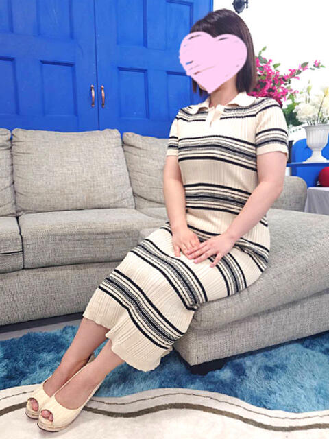 加藤 あさみ HANA-okinawa-（人妻系デリヘル）