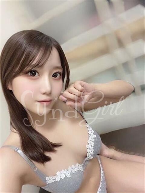 体験入店 シロ シンドガール（韓国デリヘル）